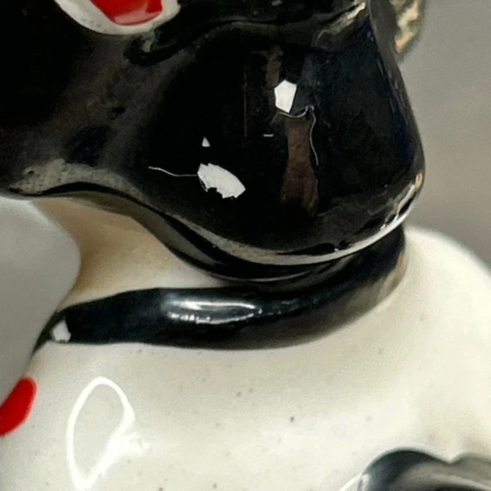 Vintage Napco Japan Kissing Couple Salt and Pepper Shakers Ceramic Mid Cent